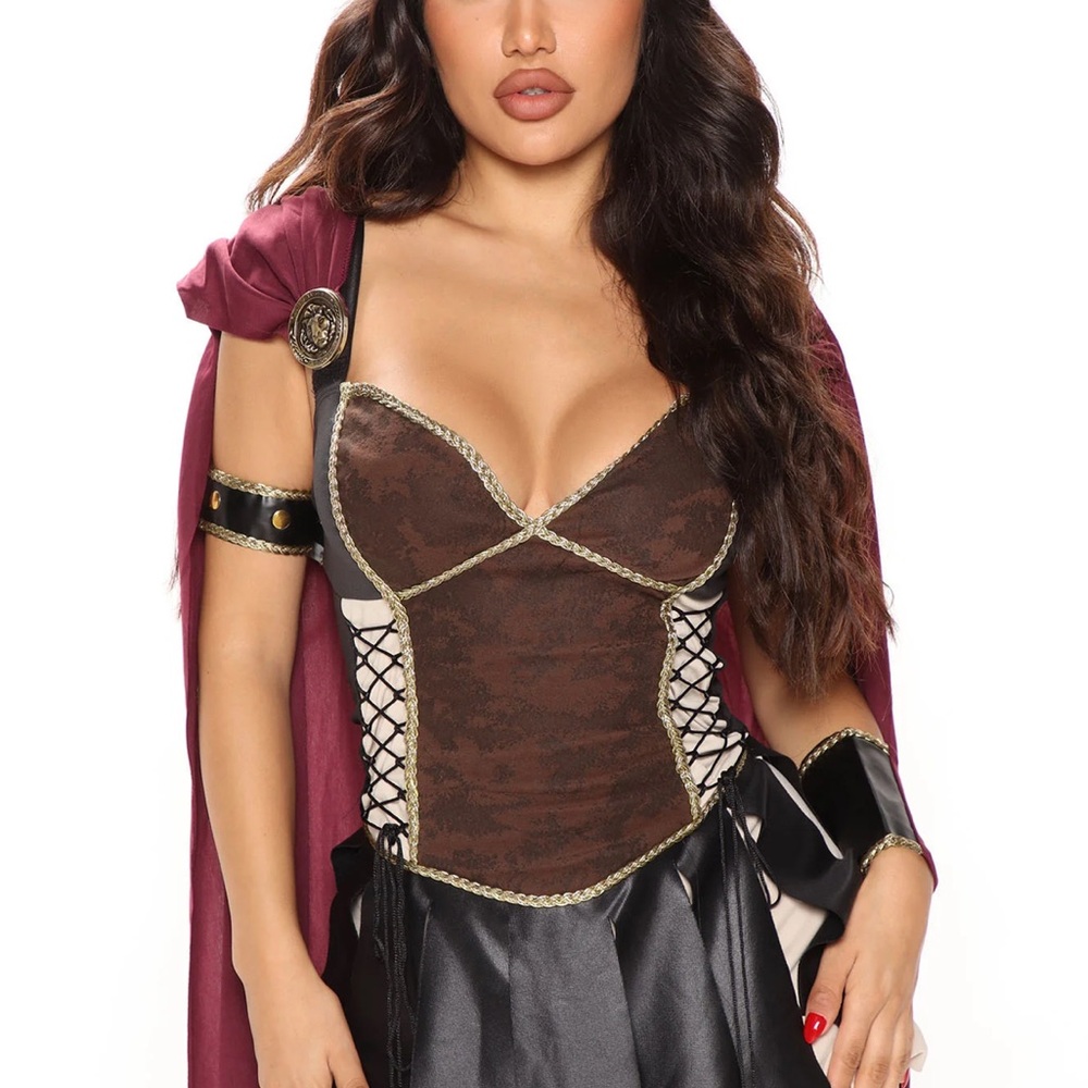 Women’s XL gladiator costume. Worn and washed once.